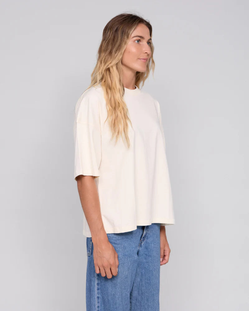 Wo's Oversized Box Tee