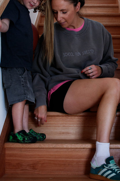 SCHOOL RUN SWEATER Faded Crew